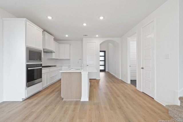 5724 Emmett Street, New Braunfels, TX 78130