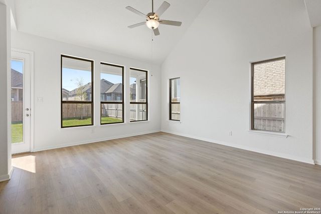 5724 Emmett Street, New Braunfels, TX 78130