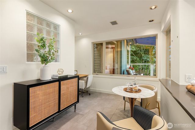 4089 Rockaway Beach Road NE, Bainbridge Island, WA 98110