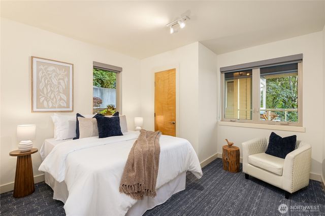 4089 Rockaway Beach Road NE, Bainbridge Island, WA 98110