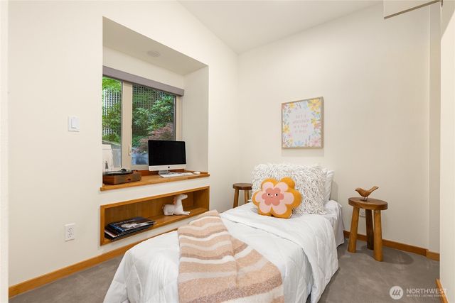 4089 Rockaway Beach Road NE, Bainbridge Island, WA 98110
