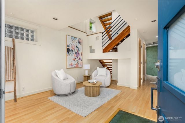 4089 Rockaway Beach Road NE, Bainbridge Island, WA 98110