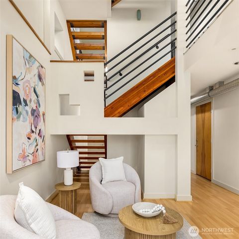 4089 Rockaway Beach Road NE, Bainbridge Island, WA 98110
