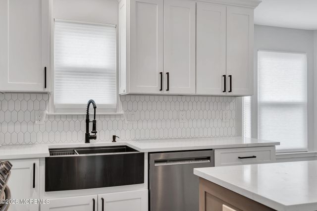 1033 Cutlass Avenue, Manahawkin, NJ 08050