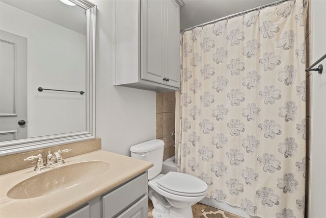 2561 Fountain Cove, Carrollton, TX 75006