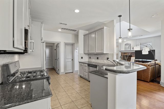 2561 Fountain Cove, Carrollton, TX 75006