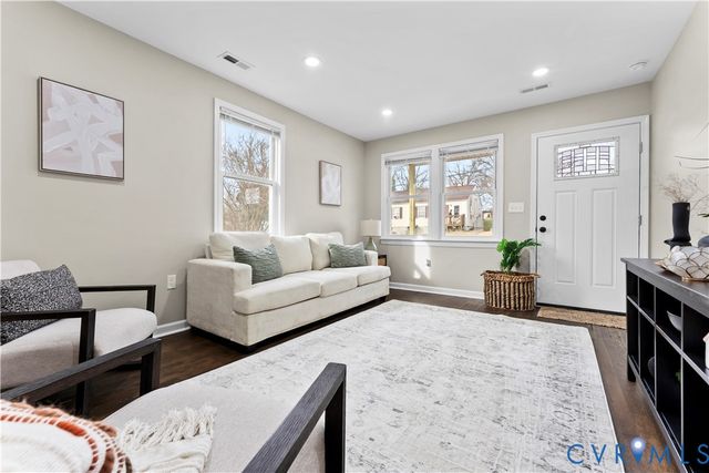 324 St Luke St, Petersburg, VA 23803