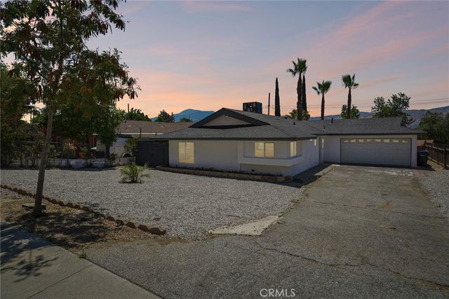 546 W Indian School, Banning, CA 92220