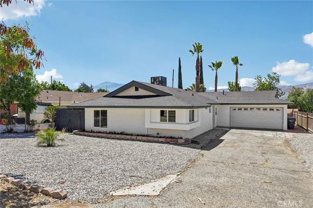 546 W Indian School, Banning, CA 92220