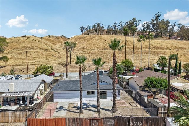 546 W Indian School, Banning, CA 92220