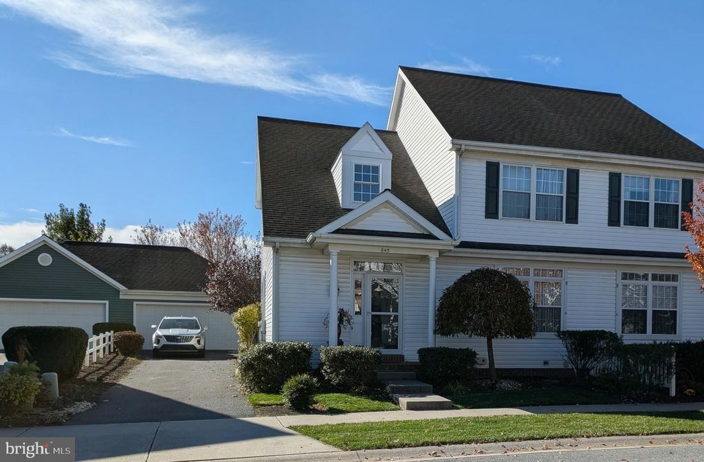 645 WALLINGFORD RD, Lititz, PA 17543