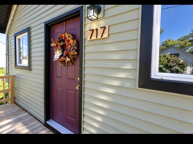 717 Hubbard STREET, Racine, WI 53402