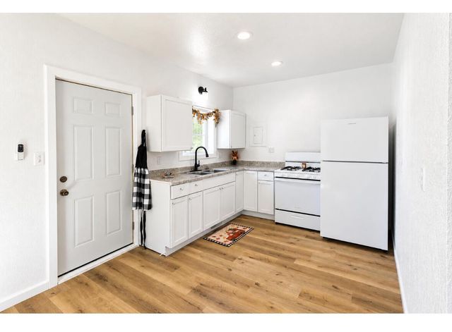 717 Hubbard STREET, Racine, WI 53402