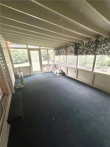 7914 W 86th Street, Overland Park, KS 66212