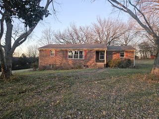 1030 Cochran Ln, Lewisburg, TN 37091
