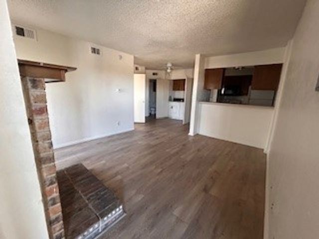 9520 Royal Lane 306, Dallas, TX 75243