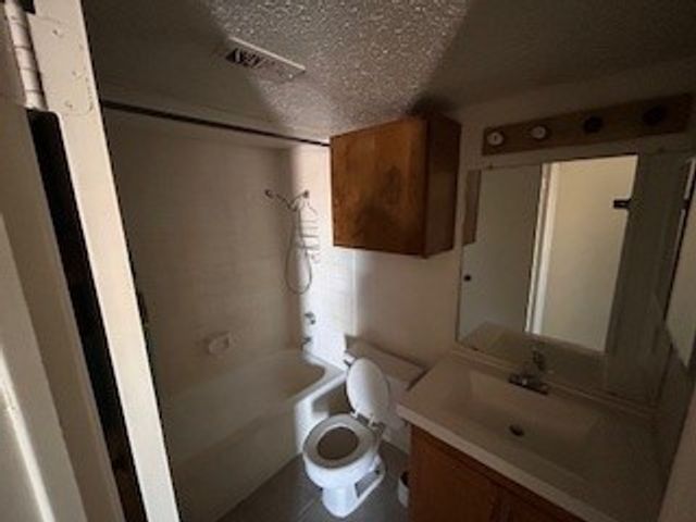 9520 Royal Lane 306, Dallas, TX 75243