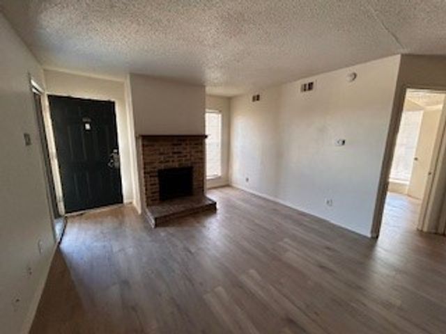 9520 Royal Lane 306, Dallas, TX 75243