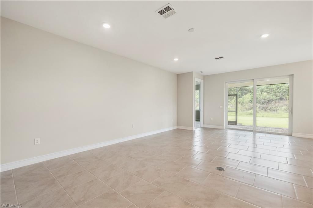 16921 Elkhorn Coral DR, NORTH FORT MYERS, FL 33903 — photo 2