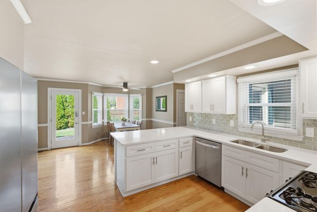 93 Shady Lane, Lexington, KY 40503