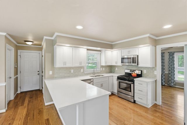 93 Shady Lane, Lexington, KY 40503