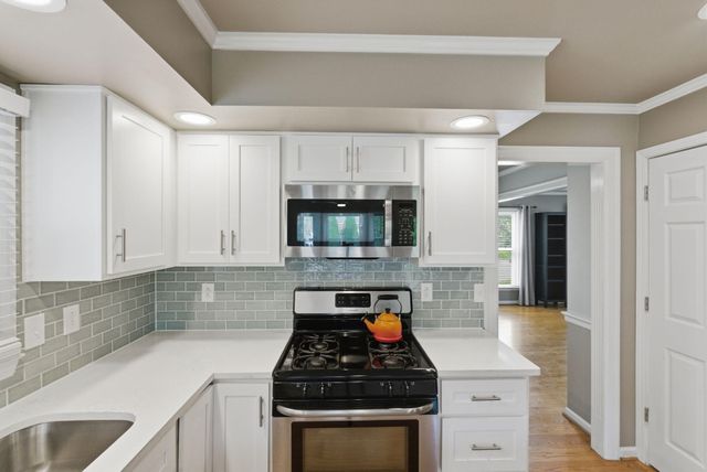 93 Shady Lane, Lexington, KY 40503
