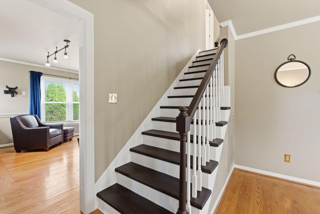 93 Shady Lane, Lexington, KY 40503