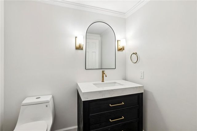 805 Wesley Oak NW Road, Sandy Springs, GA 30328