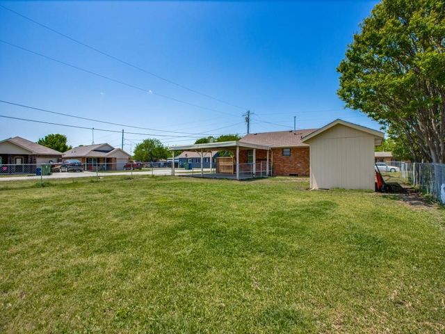 500 N 5th Street, Gunter, TX 75058