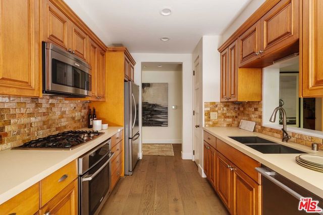 9024 Cynthia Street 204, West Hollywood, CA 90069