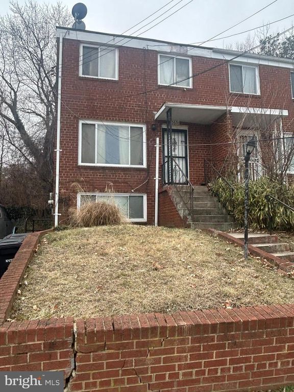 3651 DIXON ST, Temple Hills, MD 20748