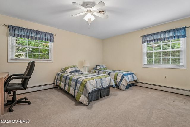 423 Costa Mesa Drive, Toms River, NJ 08757