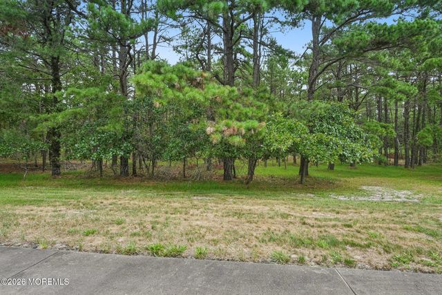423 Costa Mesa Drive, Toms River, NJ 08757