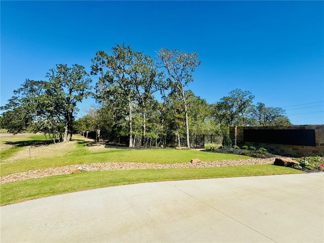 2345 Little Brave Trail, College Station, TX 77845