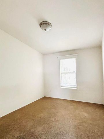 1010 E Bobier Drive 137, Vista, CA 92084