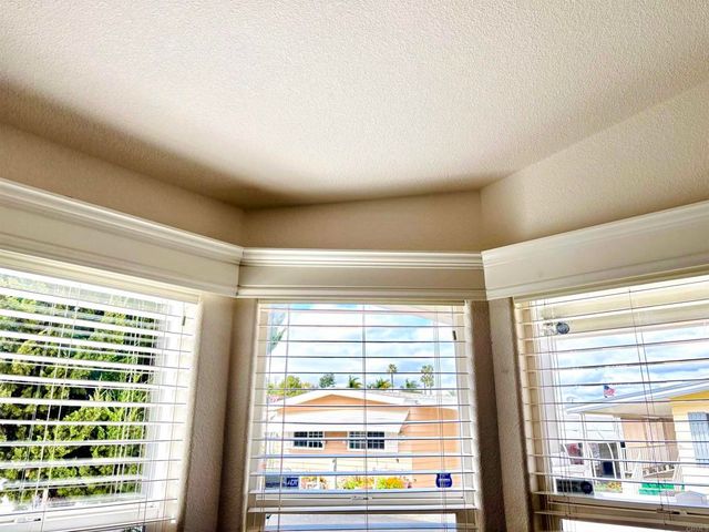1010 E Bobier Drive 137, Vista, CA 92084