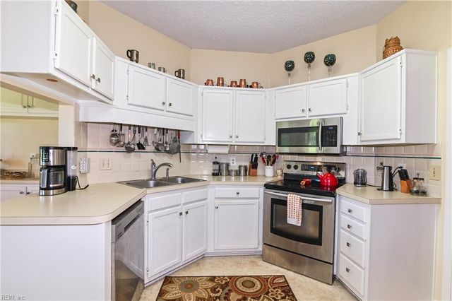 1137 Cypress Point WAY, Virginia Beach, VA 23455