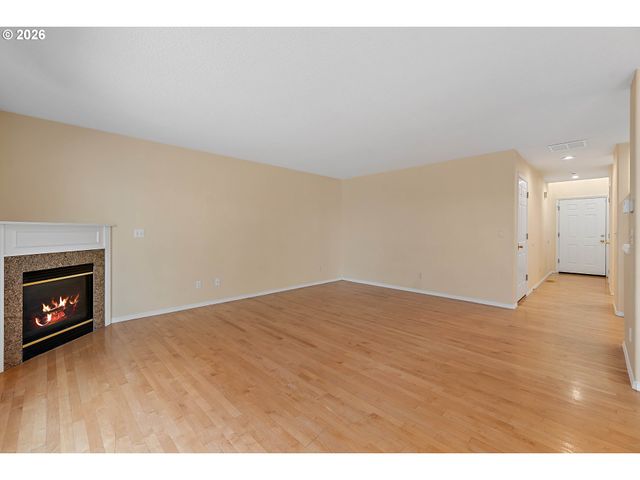 6496 Nw WENMARIE Dr, Portland, OR 97229