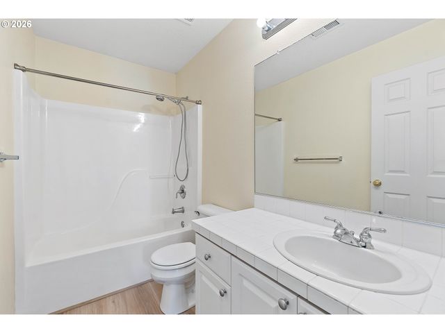 6496 Nw WENMARIE Dr, Portland, OR 97229