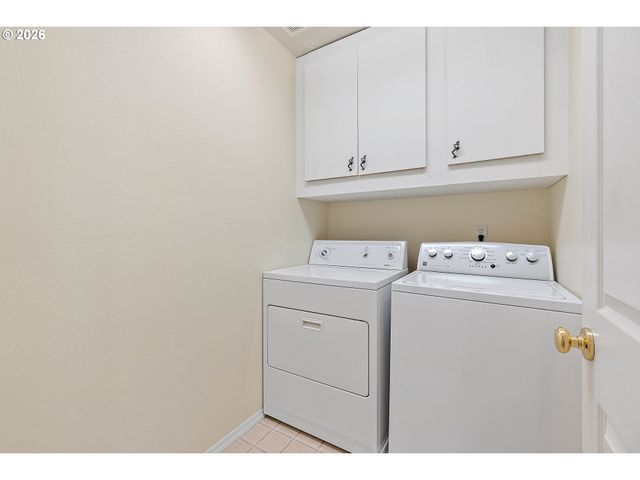 6496 Nw WENMARIE Dr, Portland, OR 97229