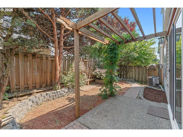 6496 Nw WENMARIE Dr, Portland, OR 97229