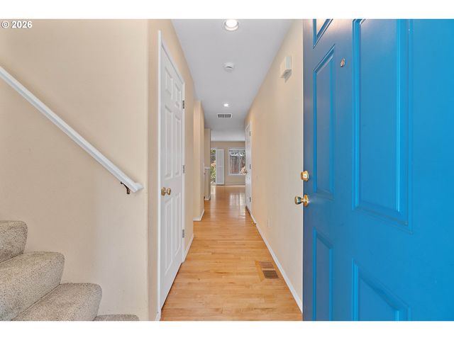 6496 Nw WENMARIE Dr, Portland, OR 97229