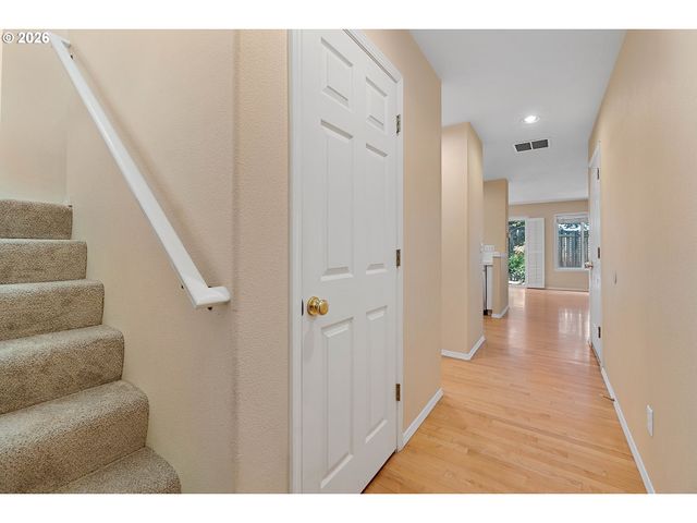 6496 Nw WENMARIE Dr, Portland, OR 97229