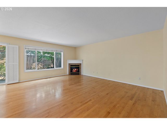 6496 Nw WENMARIE Dr, Portland, OR 97229