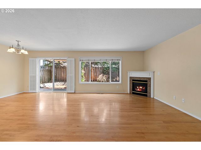 6496 Nw WENMARIE Dr, Portland, OR 97229