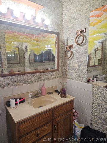 20656 S 4180 Road, Claremore, OK 74019