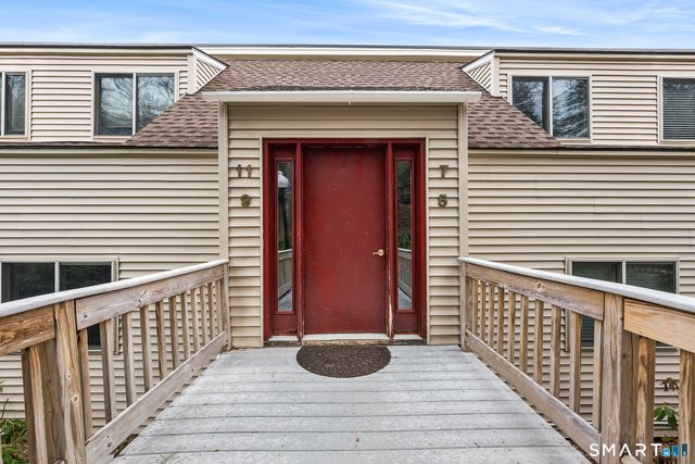 9 Carriage Drive 9, Simsbury, CT 06070