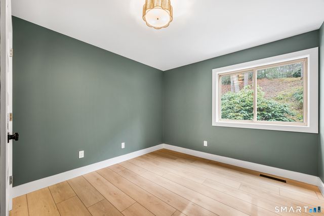 9 Carriage Drive 9, Simsbury, CT 06070