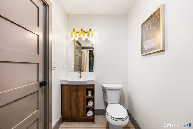 9 Carriage Drive 9, Simsbury, CT 06070