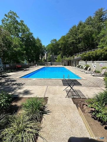 9 Carriage Drive 9, Simsbury, CT 06070